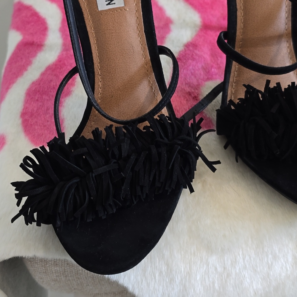 Shoes - Picture 6 of 12